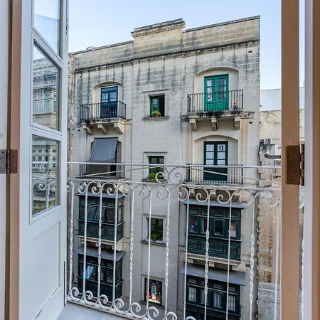 Charming With Private Balcony In By 360 Estates