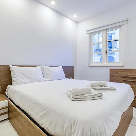 Charming With Private Balcony In By 360 Estates 公寓 *
